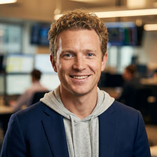 Photo de profil de Ryan Brooks, présenté en tant qu'Analyste principal en trading au sein de Sillage Rendéline